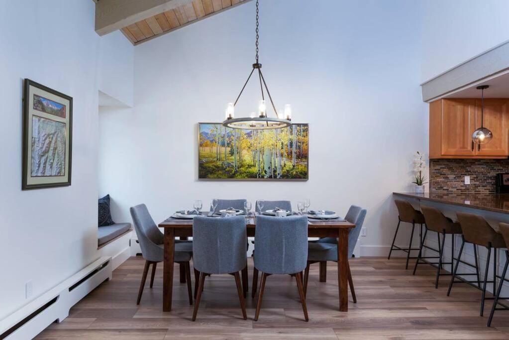 Updated 3 Bedroom 2 Ba With Pool & Hot Tub - Stunning Mountain Views! Snowmass Village Esterno foto